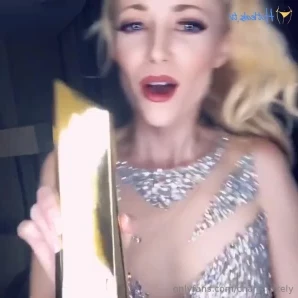 Char_stokely - I want to help brighten your day part 45