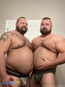 Cubby_84 - Love this body size contrast with sillybillybeardyboy