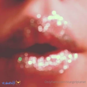 Stargirlplanet - Laying down in the light Warms me while goldening my