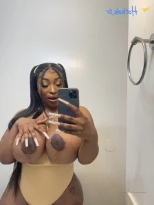 Fineassmercedes - Spank it daddy