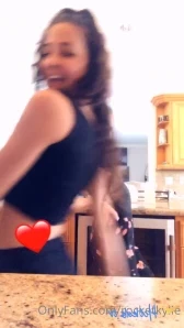 Rocketkylie - Teasing you really turns me on part 2