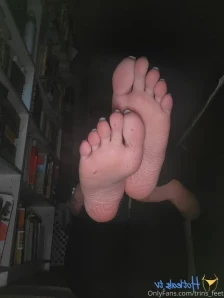 Trins_feet - Just want to be as transparent as I can be with you guys