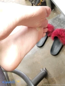 Trins_feet - Come lay in bed with me