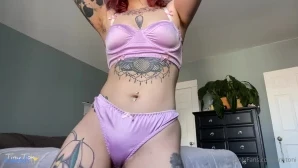 Tinytoni - I loooveeee this set perfect for appreciating my thighs