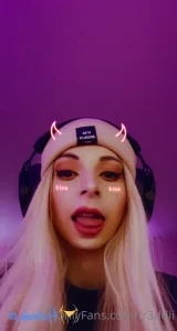 Fr3ddii - POV You walk into the room and see me on my knees what