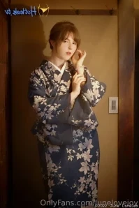 Junelovejoy - Underskirt video