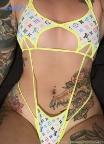 Maggiemoodie - cake is my favorite food actually