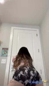 Ninabugatti - She a good girl but she bad so I m confused