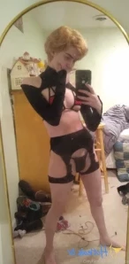 Pixyprince - Do ya like my new outfit What should I film in it