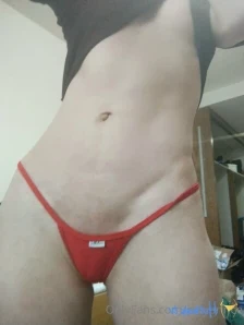 Pixyprince - Ignore the bruise on my hip look at my tummy and lil tits