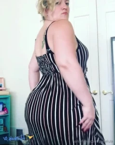 Lularanae - Like this kind of fun should I go live tonight 
