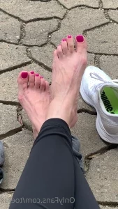 Toeluxx - Revving today in heels video later tonight Hope you re all