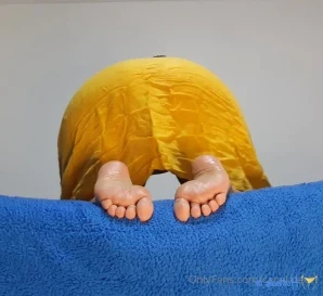 Canelafeet1 - Tell me your most ardent fantasies with me