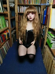 Lei_id0lls - luna offers you a whole month for FREE to her page over