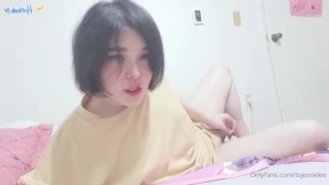 Tsjessielee - 8-05 Update English TL DR a Going back to school to