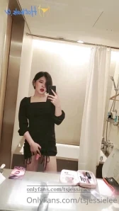 Tsjessielee - The foot injury i got as mentioned in the update video
