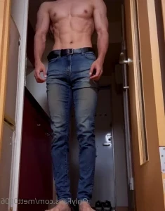 Mett0606 - It is the movement of the biceps brachii muscle 