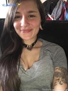 Lunaxlovelyx - Wanna slide in