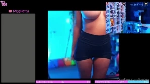 Livecleo - Did my own Pedi How does my red toe nails look
