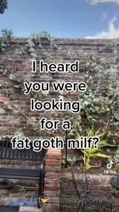 Fatmilkymommalite - Santa baby 