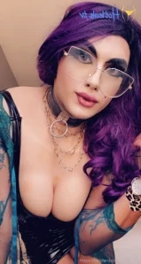 Mikahdoll - Getting some of that white-boi uncut cock while lookin