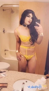 Mikahdoll - Which outfit do you want to fuck me in tonight