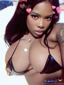 Artsyspice - I m running late wanna bump private parts