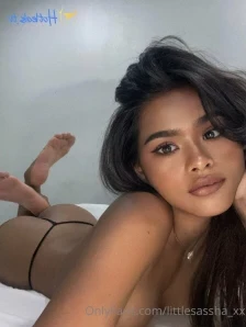Littlesassha_xx - Give my boobies some kisses