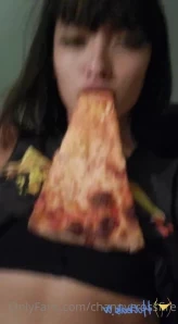 Channycrossfire - I want u 2 suck my toes while I touch myself Fuck my