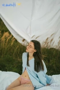 Emmi-hill - I hope you like the pictures soon there will be better