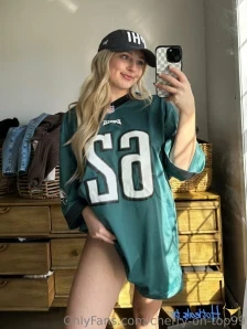Cherry-on-top99 - this too kept popping open when I was trying to take