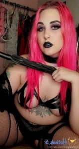 Thechloecream - Kiss me on the forehead and tell me I m cute before