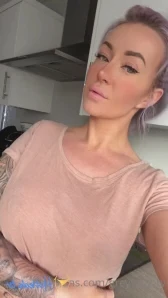 Greybeauty - Cum on my face or tits