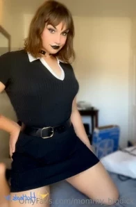 Sasha_slaughter - WARNING I use boy gendered terms in this content you