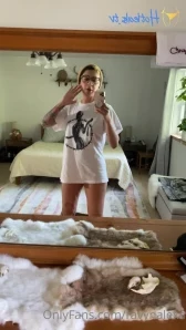 Ravynalexa - Post workout and I smell bad