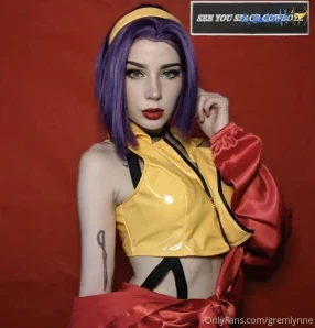 Gremlynne - I got one of those dildos that can cum so keep your