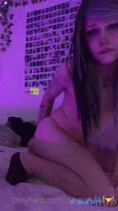 Cybershawtyyy - Anime GF strokes and cums on thighs