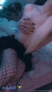 Cybershawtyyy - ruby red