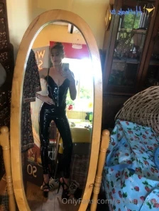 Jenbaileyxxx - Outfits from fetish shoot What pvc outfit do you think