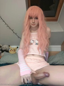 Yourtwinkmh - Would you let me suck your cock and swallow