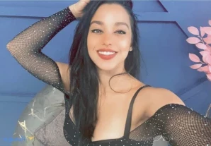 Abella_anderson - To Send me a Christmas and to Receive one back visit