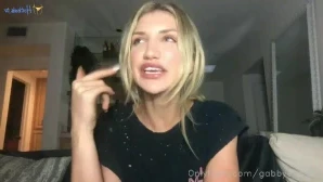 Gabbyepstein - do i look cute in this