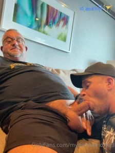 Mydaddyandme3 - At work so sent hubby a pic of what he s missing