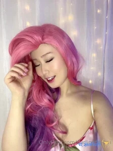 Darlingdream - I just got out of the shower but I decided red lips