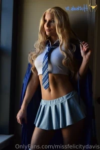 Missfelicitydavis - I m undressing you with my eyes