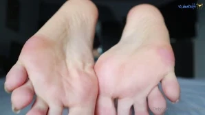 Vixenarches - Throwback video Oily feet bare toenails circa 2019 Shot part 1