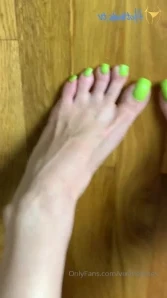Vixenarches - Little Red suspects that granny isn t quite herself and part 1