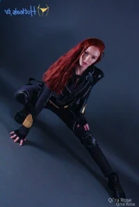 Qirarosefree - Do I look pretty in pink