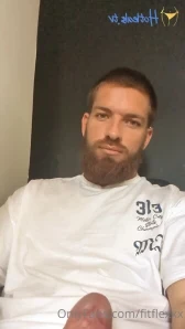 Fitscottflex - Feel free to rip my clothes off