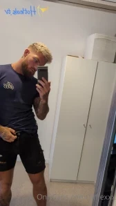 Fitscottflex - I get so horny when I m alone in a hotel Luckily I